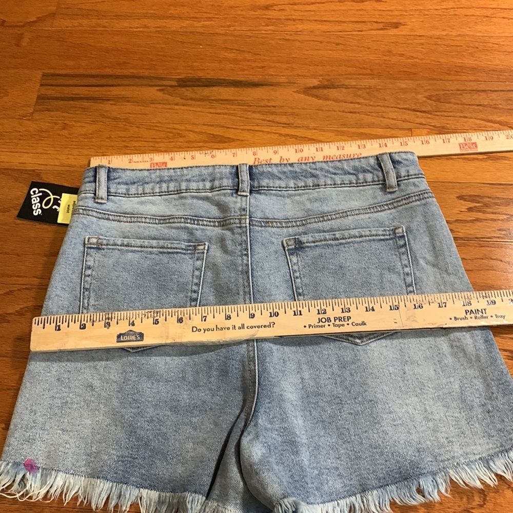 Art Class kids girl size 18 (XXL) high adjustable waist distressed denim shorts - Picture 3 of 9